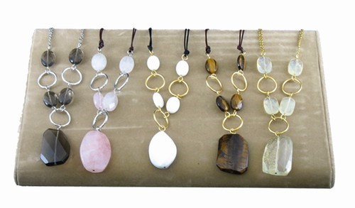 Beige Necklace Ramp