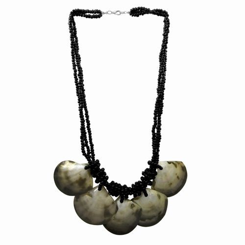 Shell Necklace with Glass Beads