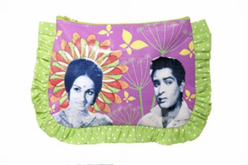 Coated Cotton Bolly Lovers Ruffle Pouch, Green
